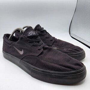 Nike SB Clutch Mens Size 12 Triple Black Skateboarding Shoes Casual Walking